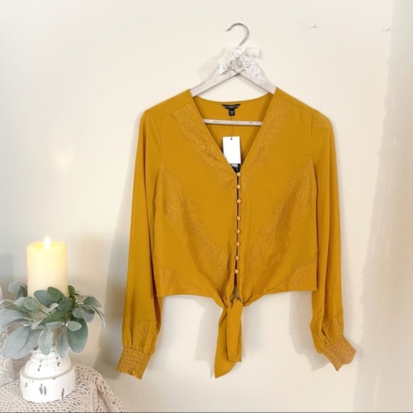 NWT Guess Mustard Long Sleeve Button Front Knotted Bottom Shirt Top Blouse - Picture 1 of 6